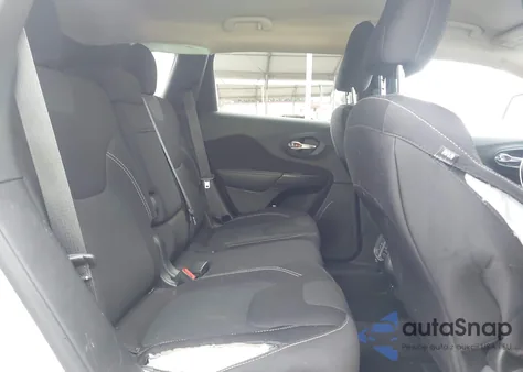 2015 Jeep Cherokee Latitude z USA, uszkodzony, nr VIN 1C4PJLCS8FW584602